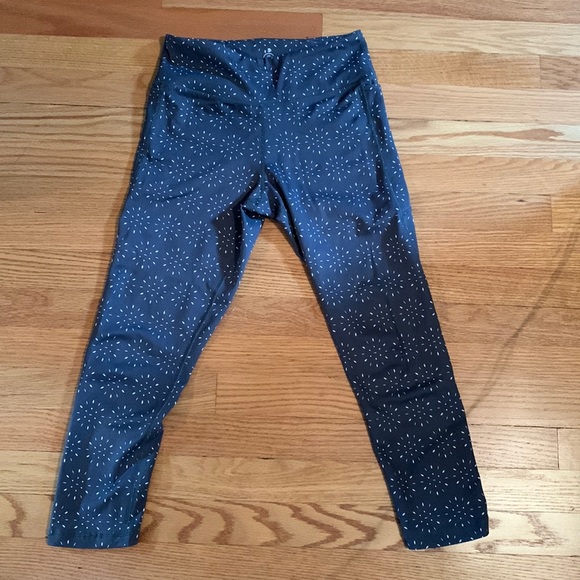Senita Athletics Pants - Senita Athletics capris